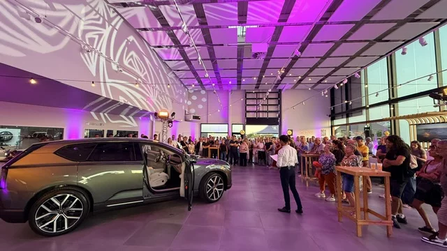 Sortie véhicule VOLVO